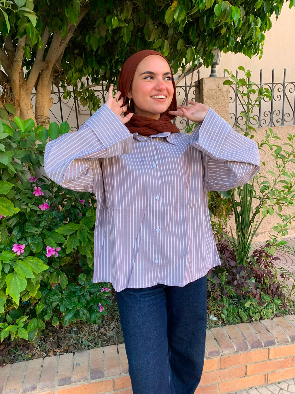 gray Basic Striped Shirt
