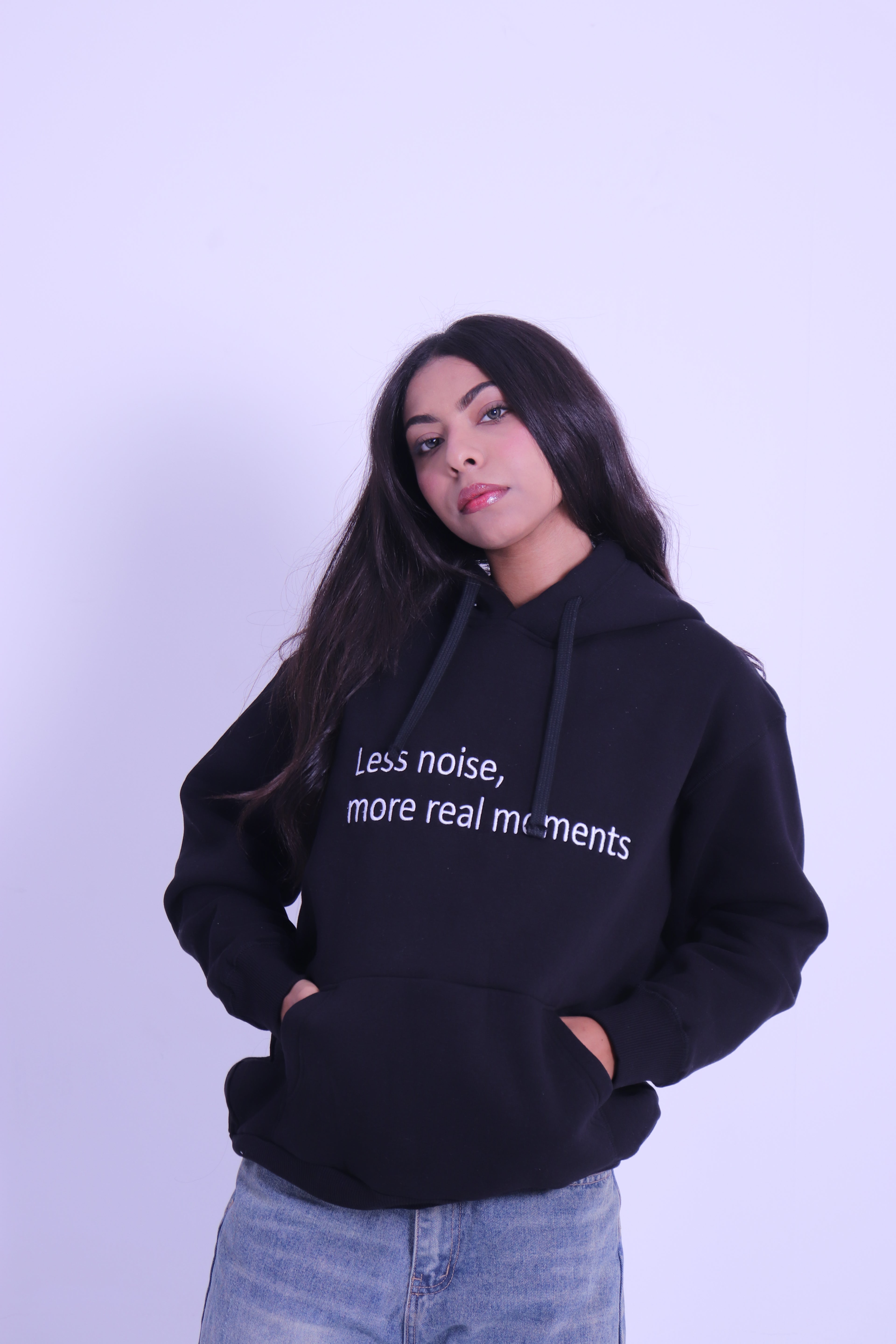 less noise hoodie - black