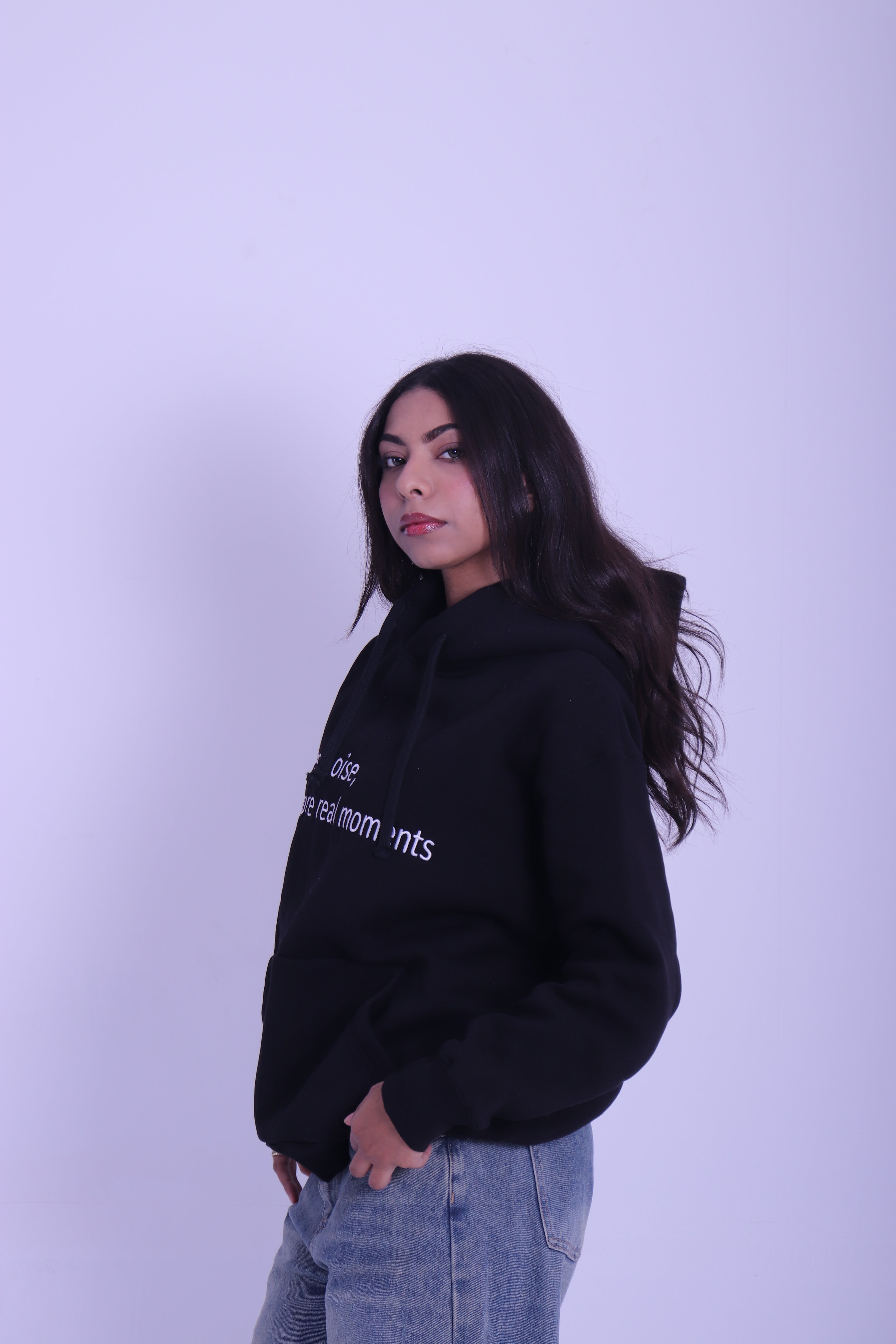 less noise hoodie - black