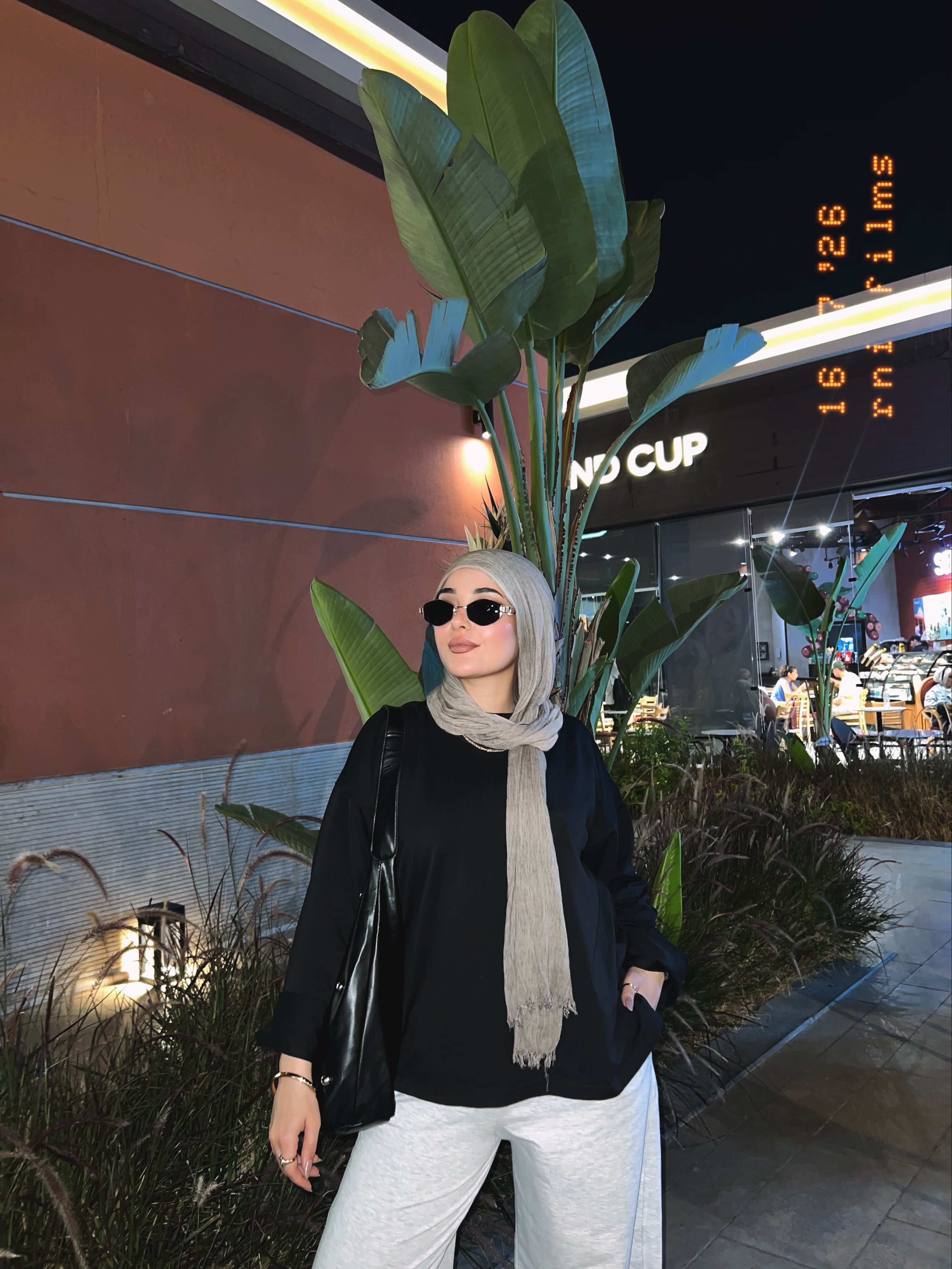 Women's black Oversized T-Shirt
