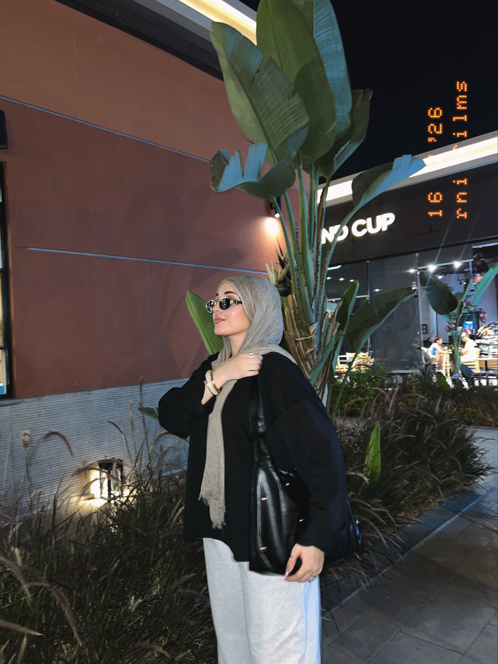 Women's black Oversized T-Shirt