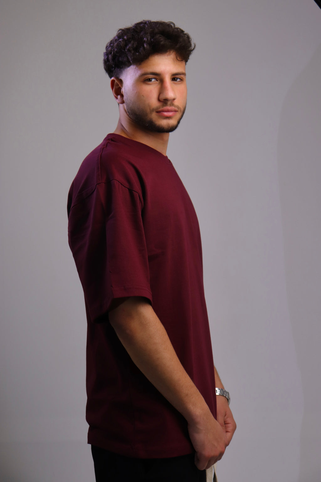 burgndy oversized T-shirt